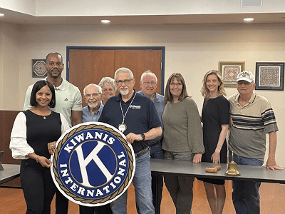 Hightower speaks at Noon Kiwanis meeting